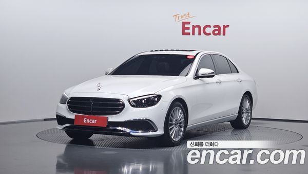 Mercedes-Benz E-Class 2022