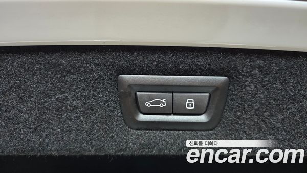 BMW 8 Series 2023, фото 24