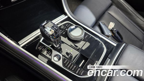 BMW 8 Series 2023, фото 26