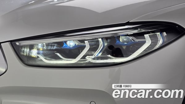 BMW 8 Series 2023, фото 8