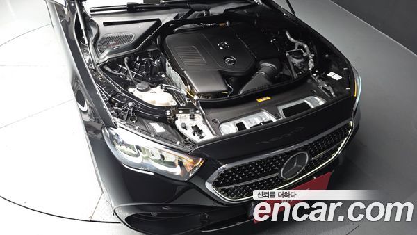 Mercedes-Benz E-Class 2026, фото 5