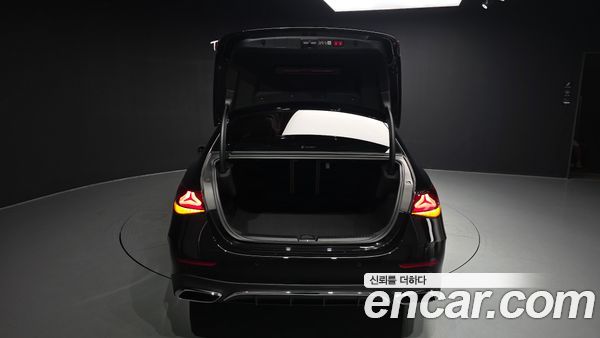 Mercedes-Benz E-Class 2026, фото 25