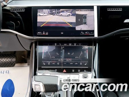 Audi A8 2023, фото 14