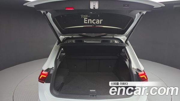 Volkswagen Tiguan 2021, фото 20