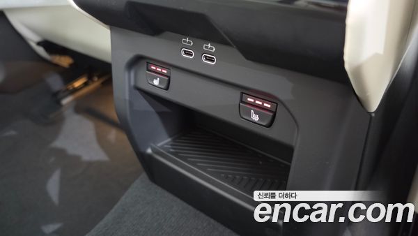 BMW 5 Series 2025, фото 38