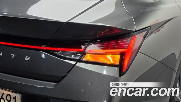 Hyundai Elantra 2024, фото 8