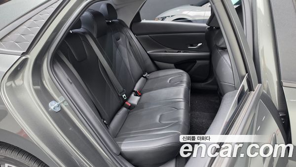 Hyundai Elantra 2024, фото 15