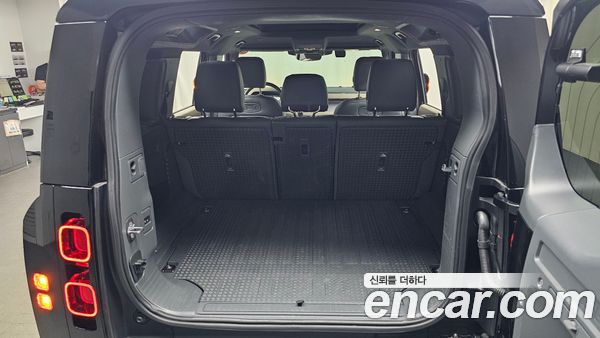 Land Rover Defender 2022, фото 26