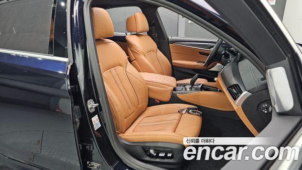 BMW 5 Series 2022, фото 16