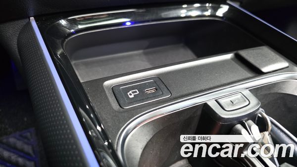Mercedes-Benz GLB 2021, фото 15