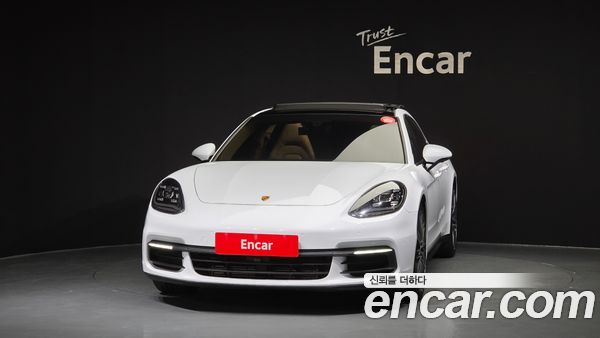 Porsche Panamera 2020, фото 3
