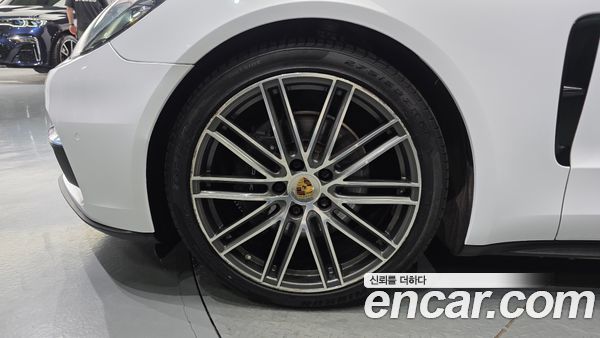 Porsche Panamera 2020, фото 5