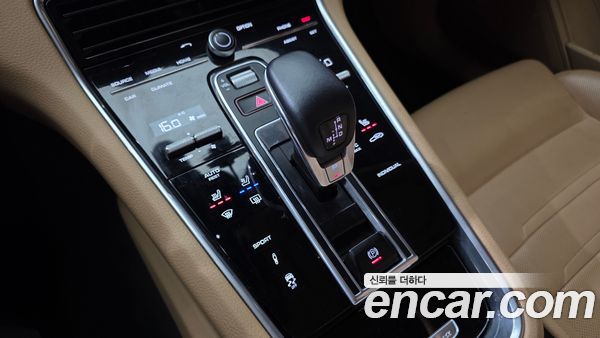 Porsche Panamera 2020, фото 12