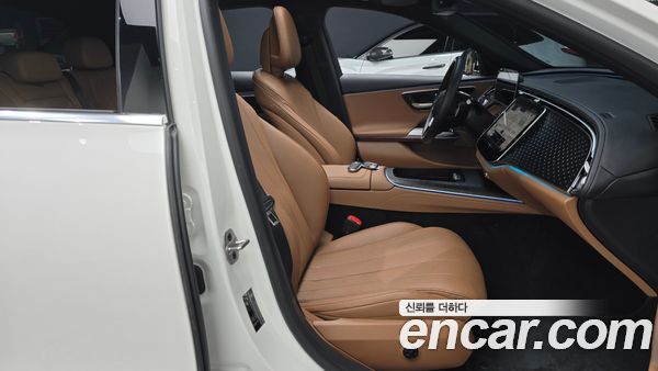 Mercedes-Benz E-Class 2024, фото 15