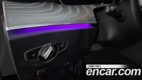 Mercedes-Benz E-Class 2022, фото 26