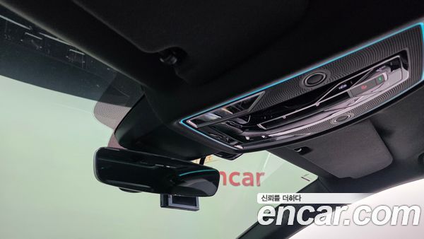 Audi A8 2020, фото 30
