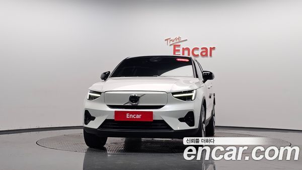 Volvo C40 2022, фото 2