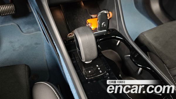 Volvo C40 2022, фото 11