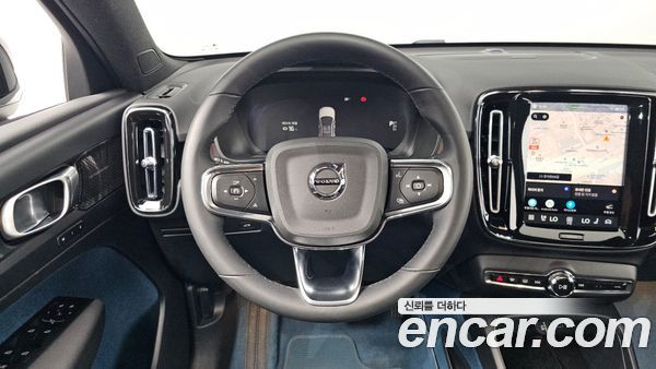 Volvo C40 2022, фото 18