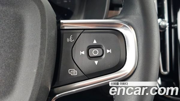 Volvo C40 2022, фото 20