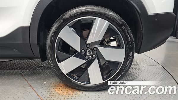 Volvo C40 2022, фото 6
