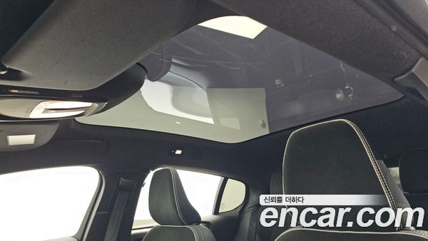 Volvo C40 2022, фото 33