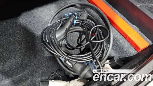 Volvo C40 2022, фото 36