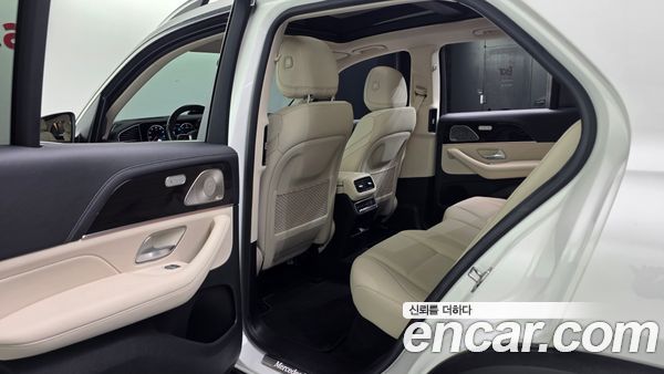 Mercedes-Benz GLE 2023, фото 16