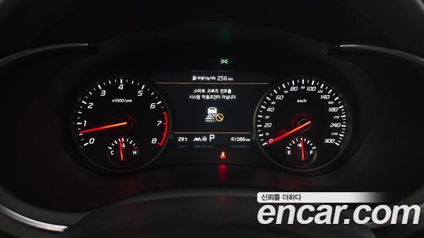 Kia Stinger 2021, фото 11