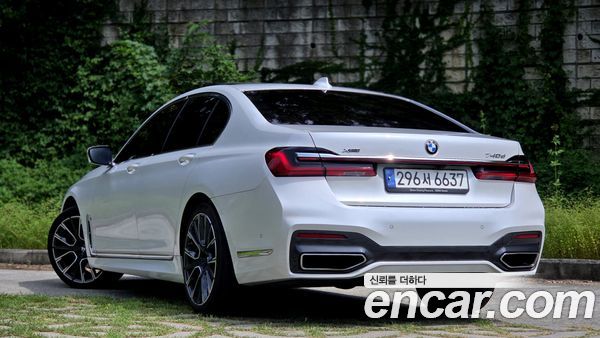 BMW 7 Series 2021, фото 7