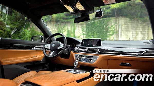 BMW 7 Series 2021, фото 11