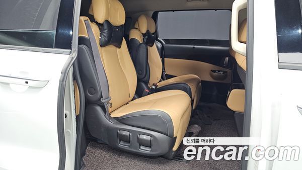 Kia Carnival 2021, фото 11