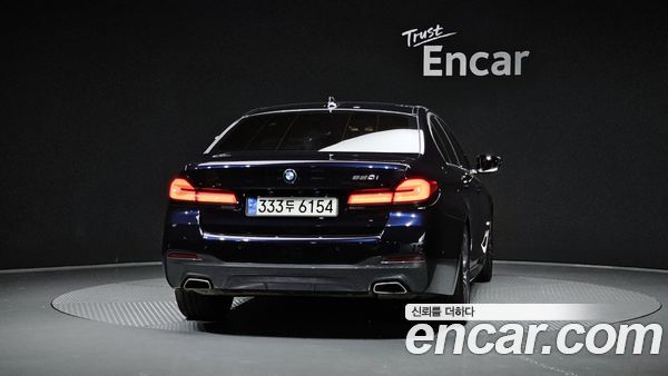 BMW 5 Series 2021, фото 3