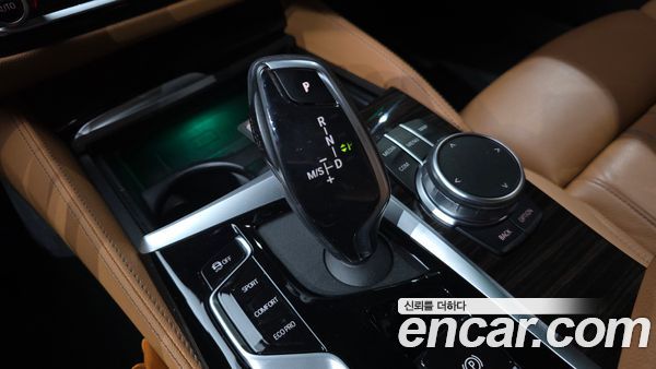 BMW 5 Series 2021, фото 11