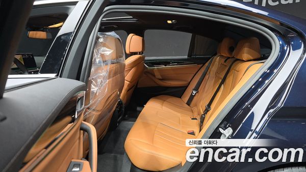 BMW 5 Series 2021, фото 17