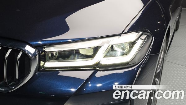 BMW 5 Series 2021, фото 7