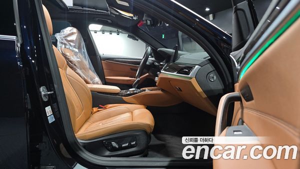 BMW 5 Series 2021, фото 15