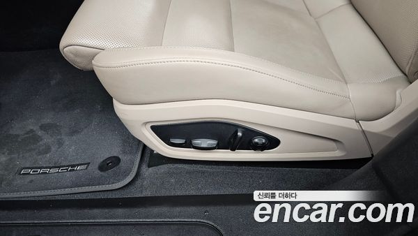 Porsche Taycan 2021, фото 32