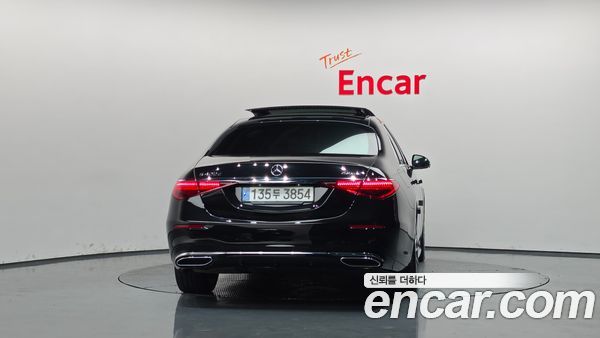 Mercedes-Benz S-Class 2023, фото 4
