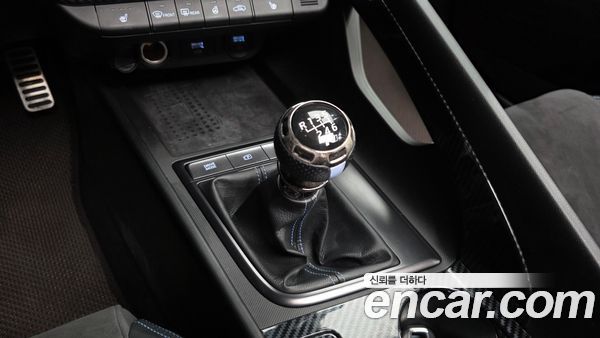 Hyundai Elantra 2023, фото 11