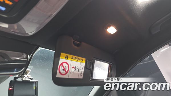 Hyundai Elantra 2023, фото 31