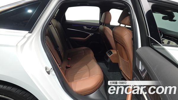 Audi A6 2023, фото 18