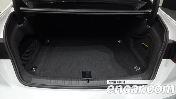 Audi A6 2023, фото 26