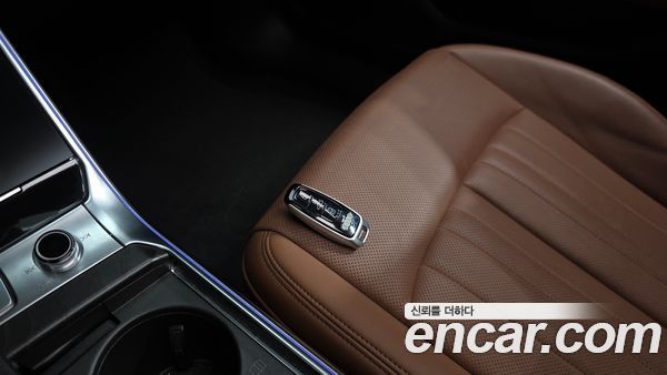 Audi A6 2023, фото 30