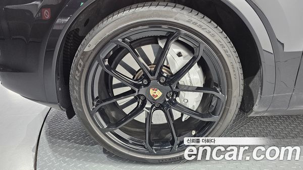 Porsche Cayenne 2020, фото 4
