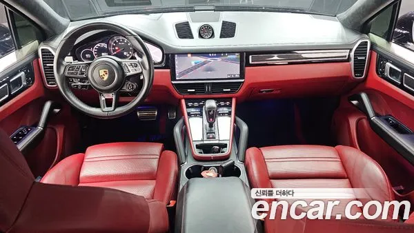 Porsche Cayenne 2020, фото 9