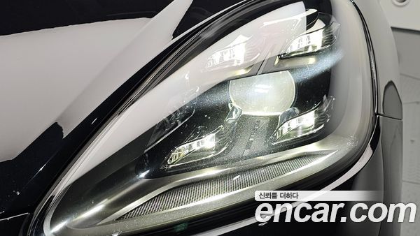 Porsche Cayenne 2020, фото 7