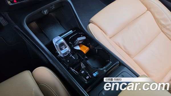Volvo XC40 2022, фото 11