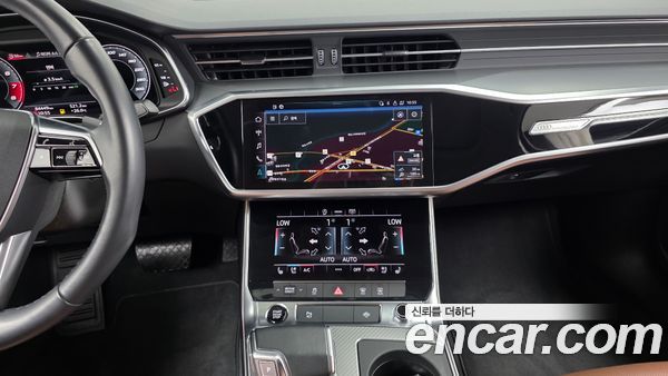 Audi A6 2021, фото 20
