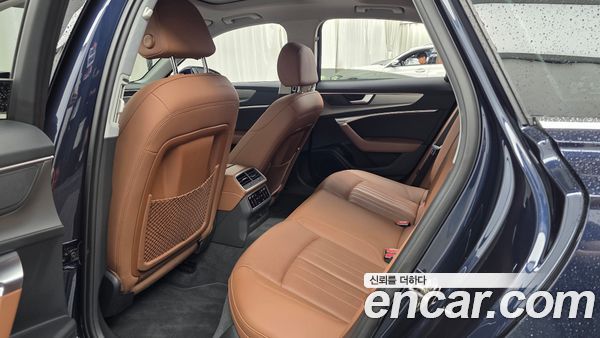 Audi A6 2021, фото 16